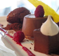 Oskars On Burleigh - Sunshine Coast Guide
