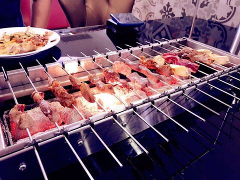 Season Buffet - Sunshine Coast Guide 0