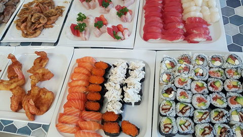Samies Fresh Seafood Market - Calamvale - Sunshine Coast Guide 0