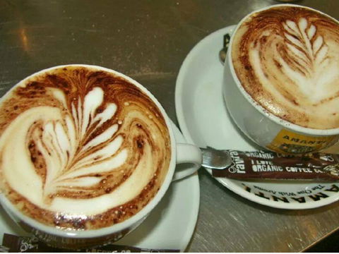 Cupz N' Crepes - Sunshine Coast Guide 2