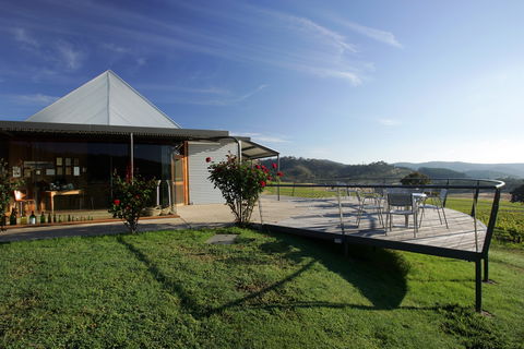 Dalwhinnie Wines - Sunshine Coast Guide 1