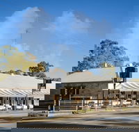 Sevenhill Hotel - Sunshine Coast Guide