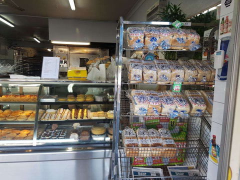 Anna's Bakery - Sunshine Coast Guide 0
