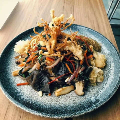 JAN CHI Korean Feast - Sunshine Coast Guide 0