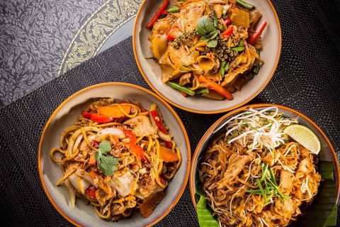 Siam Samrarn - Sunshine Coast Guide 0