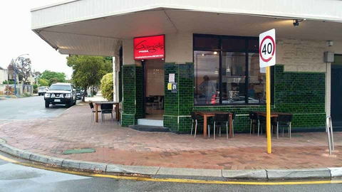 Giorgio's Pizza - Sunshine Coast Guide 0