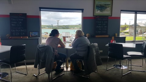Hursey Seafoods - Sunshine Coast Guide 1