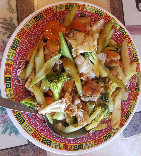 Augusta Moon Chinese Restaurant - Sunshine Coast Guide 0