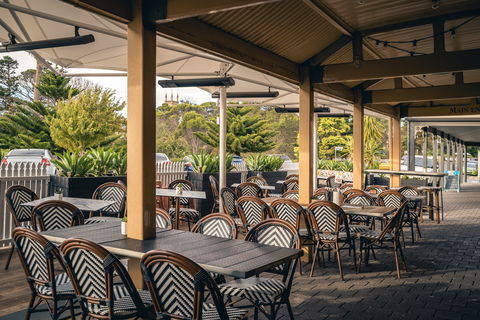 Victoria Hotel Strathalbyn - Sunshine Coast Guide 2