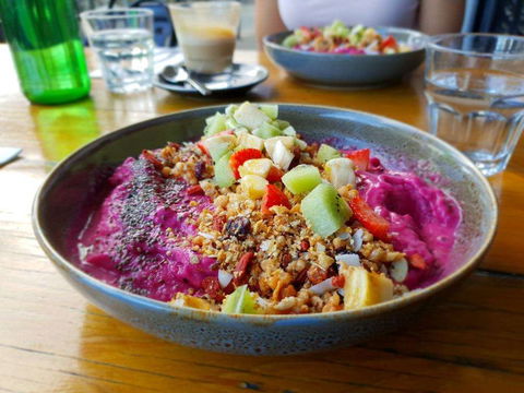 Aura - Sunshine Coast Guide 0