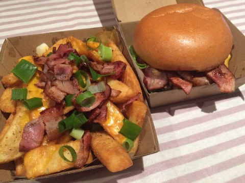 Flippin Burgers - Sunshine Coast Guide 0