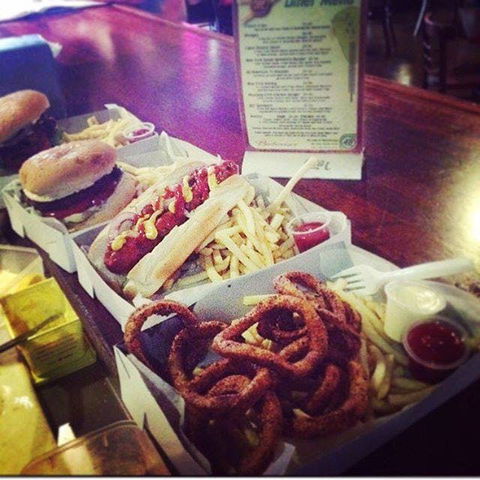 Mustang Bar - Sunshine Coast Guide 0