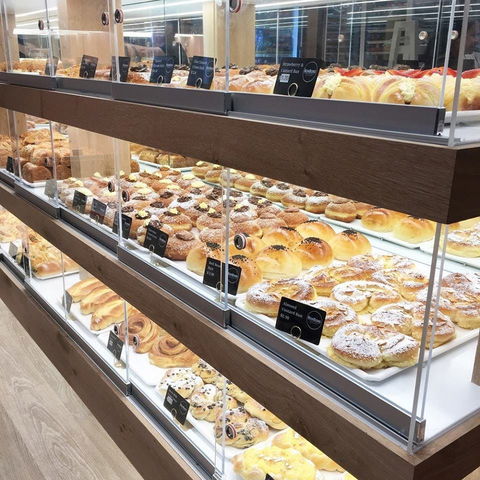 BonBons Bakery - Sunshine Coast Guide 0
