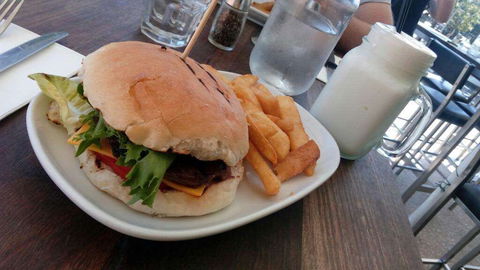 Laguna Jacks Steak House - Sunshine Coast Guide 0