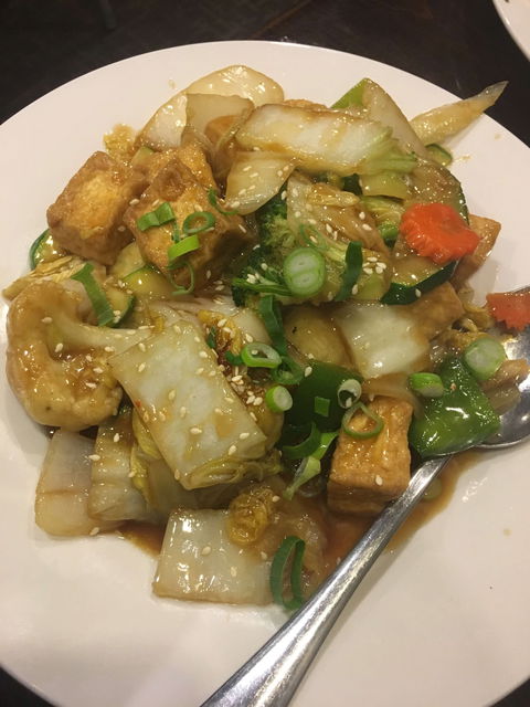 Mr Deng's Chinese Restaurant - Sunshine Coast Guide 0