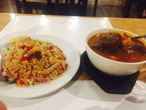 N' Thai Sing - Sunshine Coast Guide 0