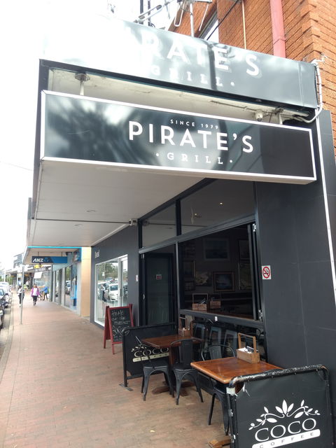 Pirate's Grill - Sunshine Coast Guide 0
