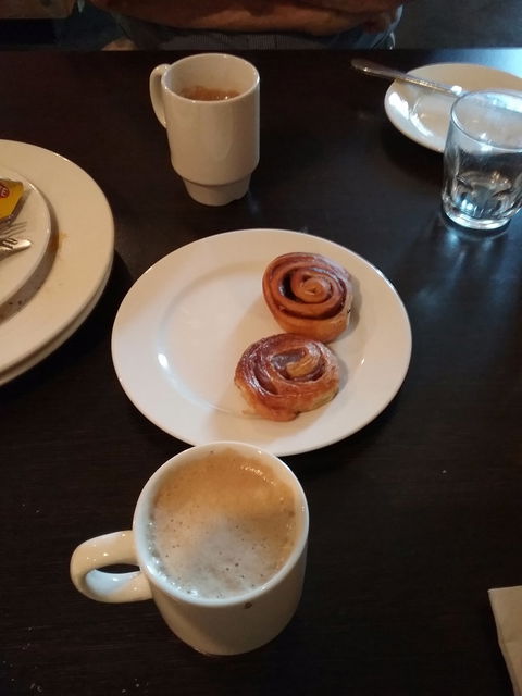 Alice's Thai Restaurant - Sunshine Coast Guide 4