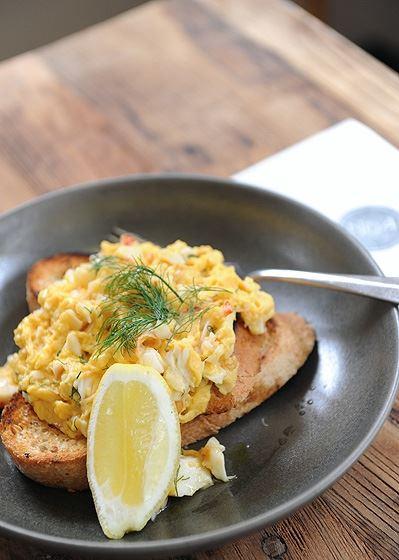 No.4 Robe - Sunshine Coast Guide 17