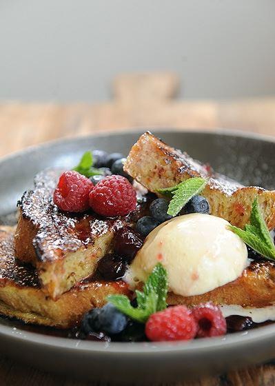 No.4 Robe - Sunshine Coast Guide 19