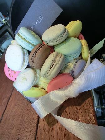 Astonish Patisserie - Sunshine Coast Guide 0