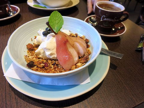 Avila Coffee - Sunshine Coast Guide 0