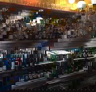 Benjamin on Franklin - Sunshine Coast Guide