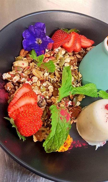 Alchemy Cafe & Eatery - Sunshine Coast Guide 4