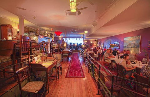 Avalon Katoomba - Sunshine Coast Guide 11