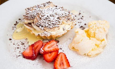 Avalon Katoomba - Sunshine Coast Guide 7