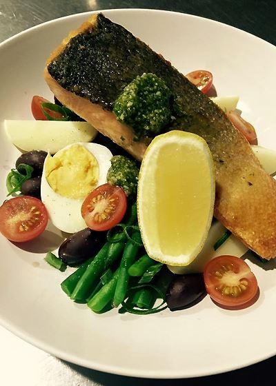 Harriman's Pizza Pasta And Grill - Sunshine Coast Guide 10