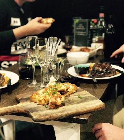 Harriman's Pizza Pasta And Grill - Sunshine Coast Guide 3