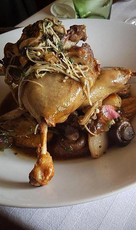 The Olfactory Inn - Sunshine Coast Guide 4
