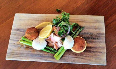 Anchor Buoy Cafe & Bar - Sunshine Coast Guide 15