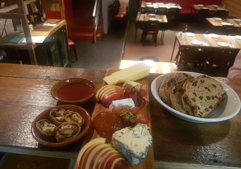 Anaya Restaurant And Tapas Bar - Sunshine Coast Guide 49