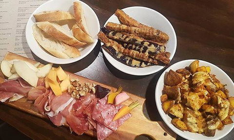 Anaya Restaurant And Tapas Bar - Sunshine Coast Guide 71