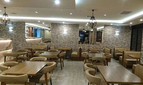 Arz Lebanese Cuisine - Sunshine Coast Guide 11