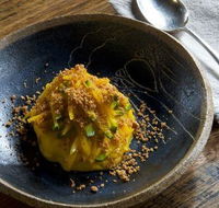 Greasy Zoes - Sunshine Coast Guide