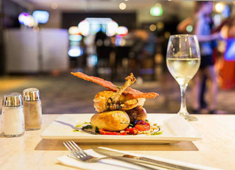 Airport Tavern - Sunshine Coast Guide 0