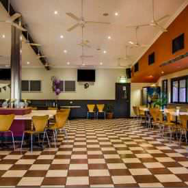 Airport Tavern - Sunshine Coast Guide 2