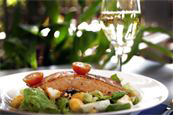 Airport Tavern - Sunshine Coast Guide 3