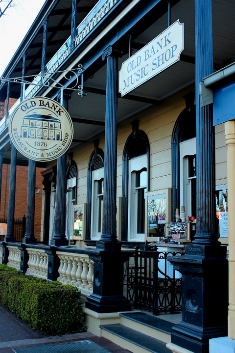 Old Bank Restaurant & Bar - Sunshine Coast Guide 3