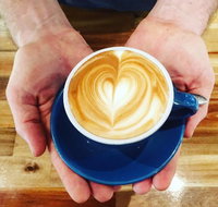 Lakeview Cafe  General Store - Sunshine Coast Guide