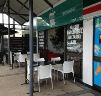 Magic Apple - Sunshine Coast Guide