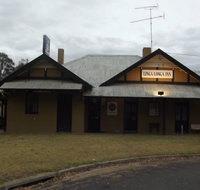 Linga Longa Inn - Sunshine Coast Guide