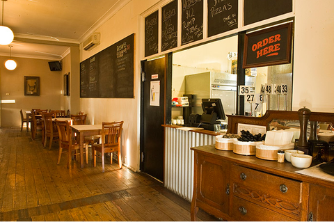 Belmore Hotel Scone - Sunshine Coast Guide 1
