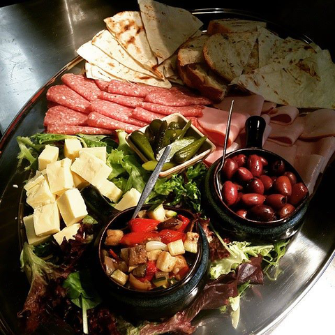 Maryville Tavern - Sunshine Coast Guide 1