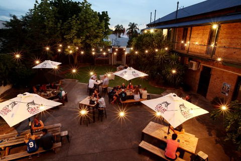 Belmore Hotel Scone - Sunshine Coast Guide 5