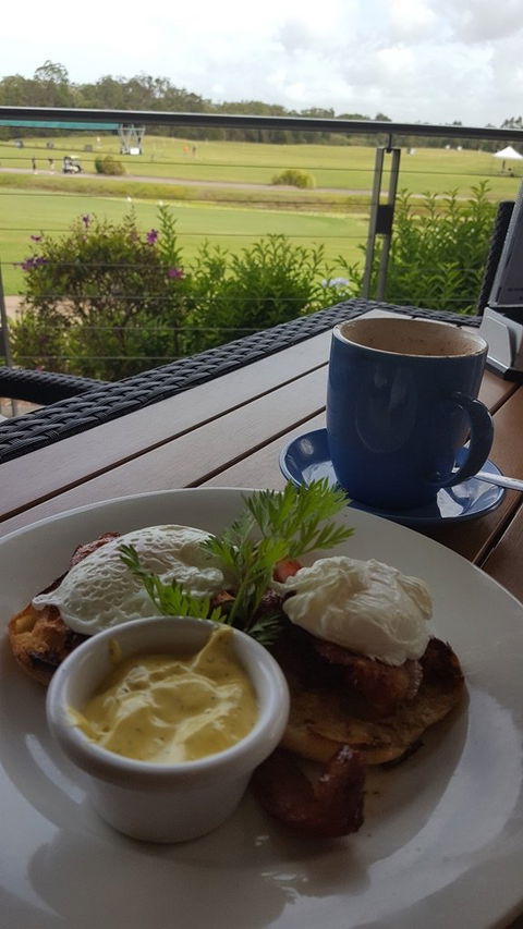 T On Course - Sunshine Coast Guide 4