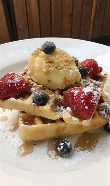 Cormorant Bay Cafe - Sunshine Coast Guide 4